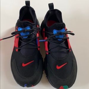 Nike gym shoes